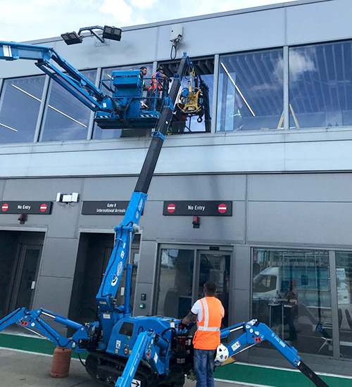 Airport Window Specialist - Airport Window Repair - London City Airport - Misty Glaze