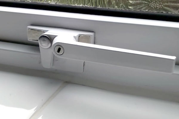 Upvc on sale window locks