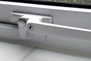 uPVC Window Hinge Repairs