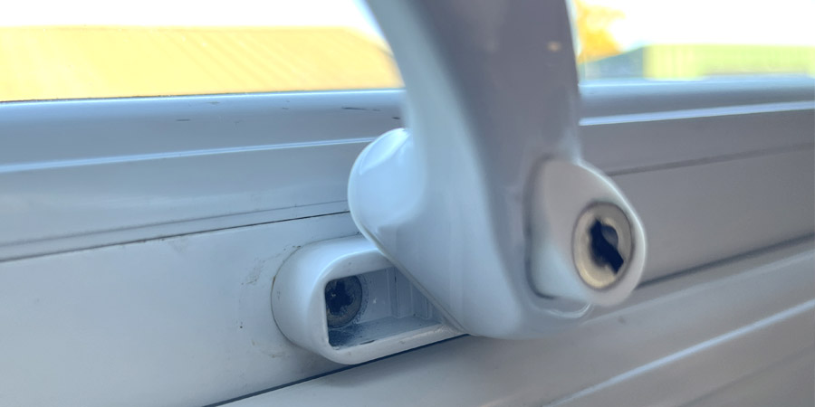 Jammed Window Handle - Why Do My Window Handles Keep Breaking? - Misty Glaze