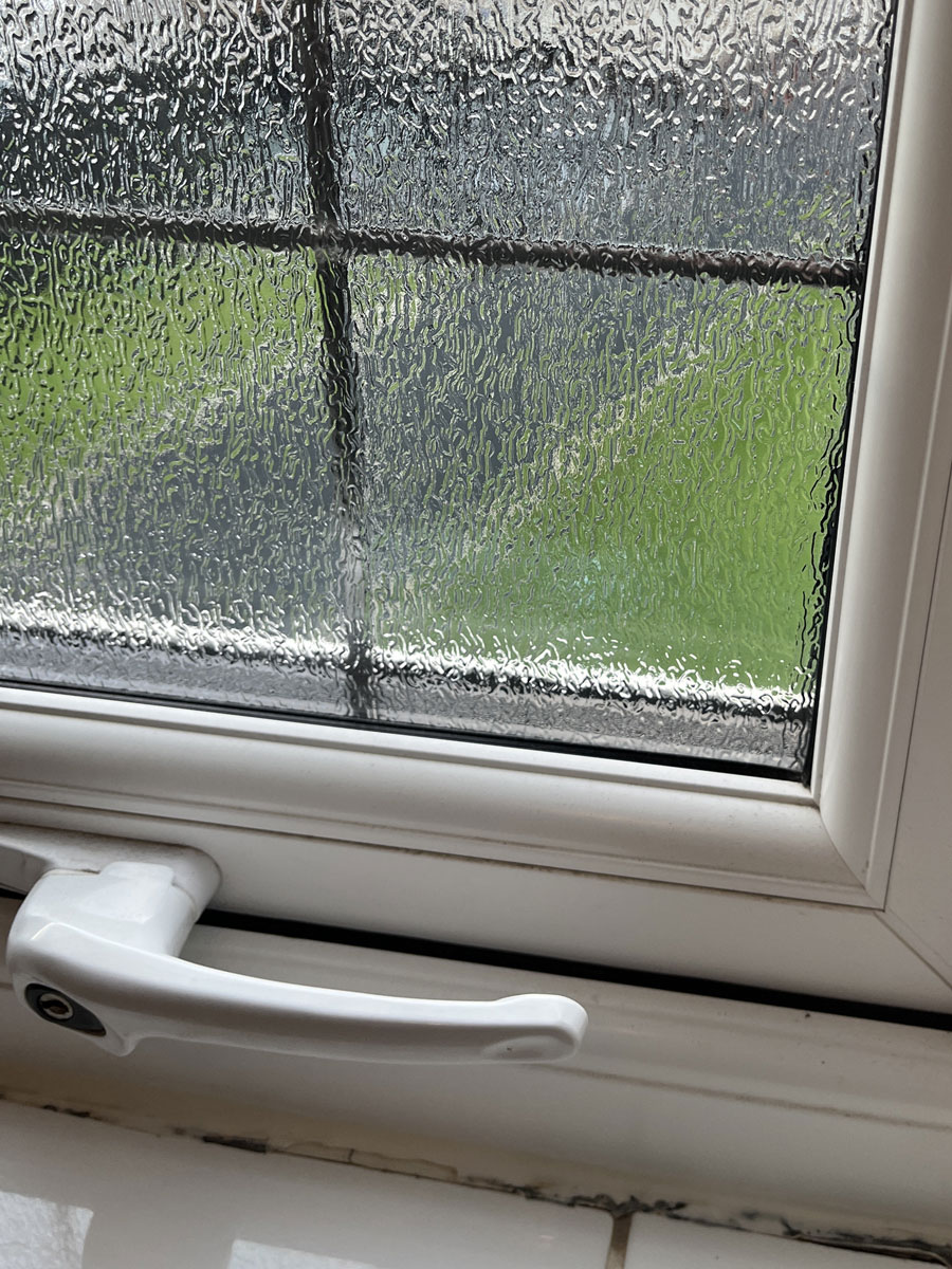 Window Locking Mechanism Replacement - Harlow - Essex - Misty Glaze